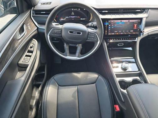 Baltic Gray Metallic Clearcoat 2026 Jeep Grand Cherokee L Limited