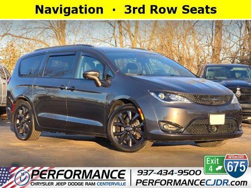 2019 Chrysler Pacifica Touring L
