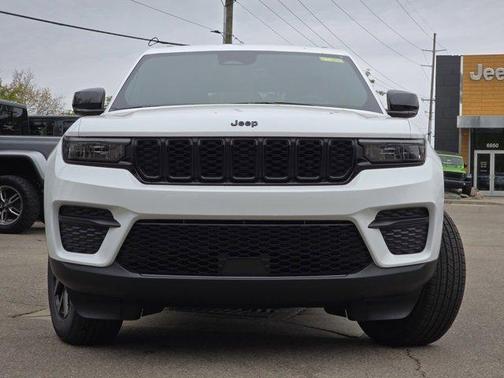 2025 Jeep Grand Cherokee Altitude