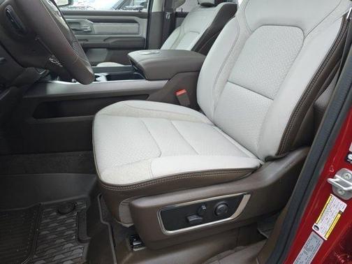 Molten Red Pearlcoat 2026 RAM 1500 Laramie