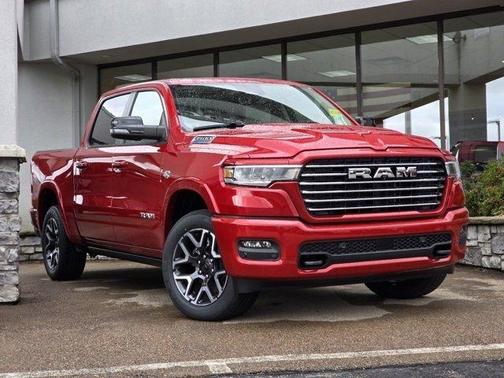 Molten Red Pearlcoat 2026 RAM 1500 Laramie