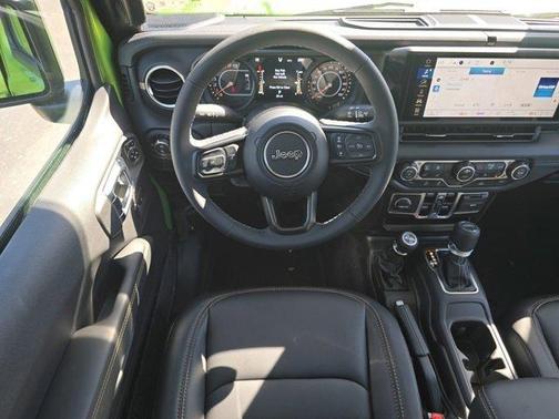 2025 Jeep Gladiator High Tide