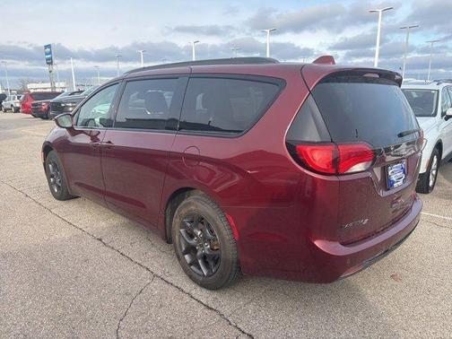2018 Chrysler Pacifica Touring-L Plus