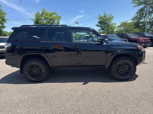 Midnight Black Metallic 2019 Toyota 4Runner TRD Off Road Premium