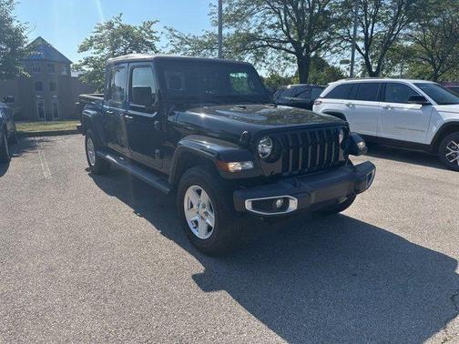 2022 Jeep Gladiator Sport S