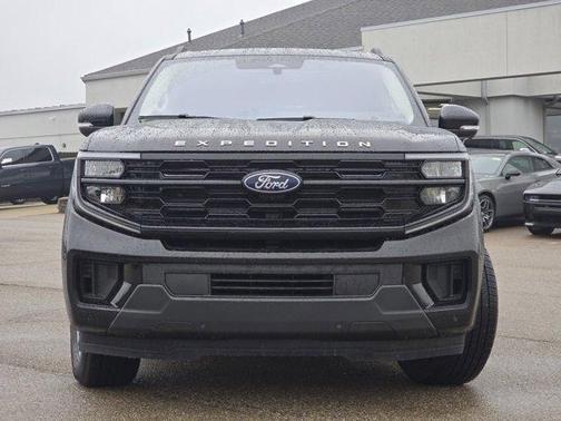 Black Metallic 2025 Ford Expedition Active