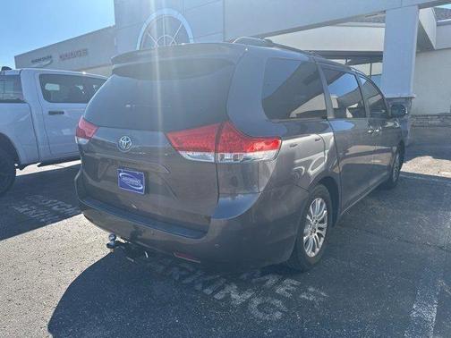 2012 Toyota Sienna XLE