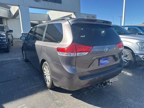 2012 Toyota Sienna XLE