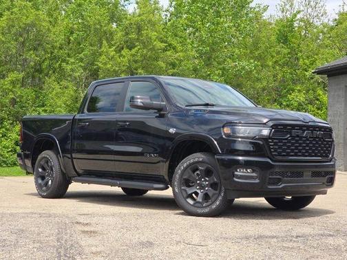 Diamond Black Crystal Pearlcoat 2026 RAM 1500 Big Horn/Lone Star