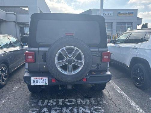 2018 Jeep Wrangler Unlimited Sahara