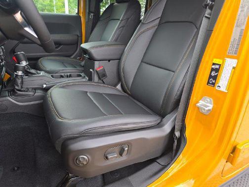 Goldilocks 2026 Jeep Wrangler Sahara