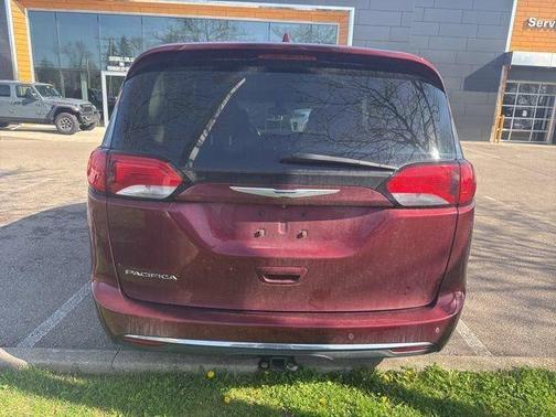 Velvet Red Pearlcoat 2017 Chrysler Pacifica Touring-L
