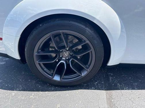 White Knuckle Clearcoat 2019 Dodge Challenger SRT Hellcat