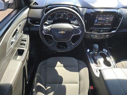 2024 Chevrolet Traverse LT Cloth
