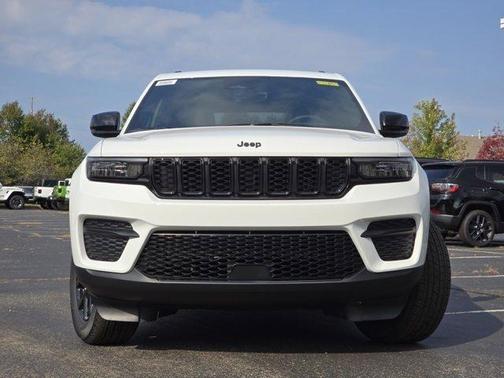 2025 Jeep Grand Cherokee Altitude