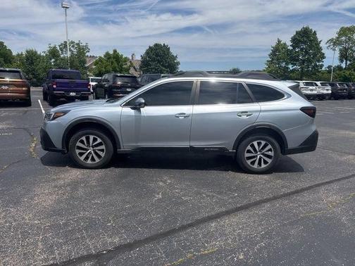 Ice Silver Metallic 2020 Subaru Outback Premium