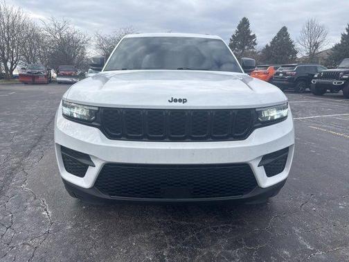 2022 Jeep Grand Cherokee Altitude