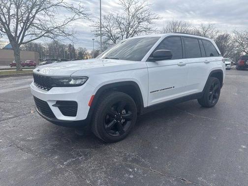 2022 Jeep Grand Cherokee Altitude