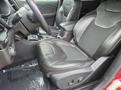 2019 Jeep Cherokee Altitude