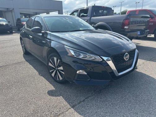 2021 Nissan Altima 2.5 SV