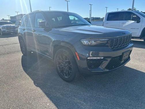 Baltic Gray Metallic Clearcoat 2025 Jeep Grand Cherokee Summit