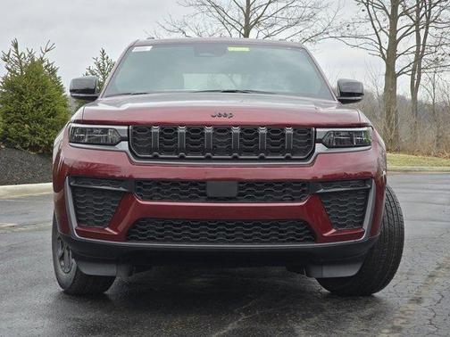 2026 Jeep Grand Cherokee Altitude