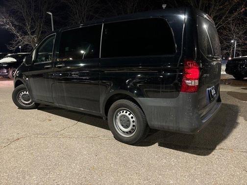 2021 Mercedes-Benz Metris Base