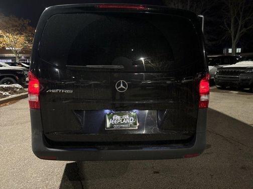 2021 Mercedes-Benz Metris Base
