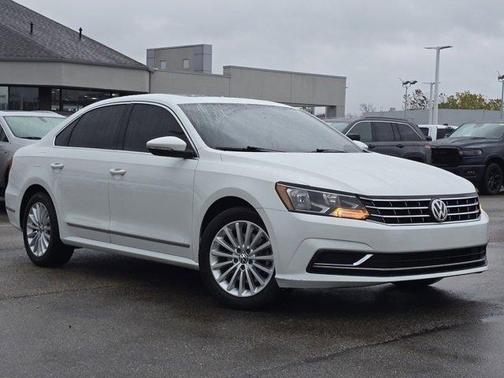 2017 Volkswagen Passat 1.8T SE