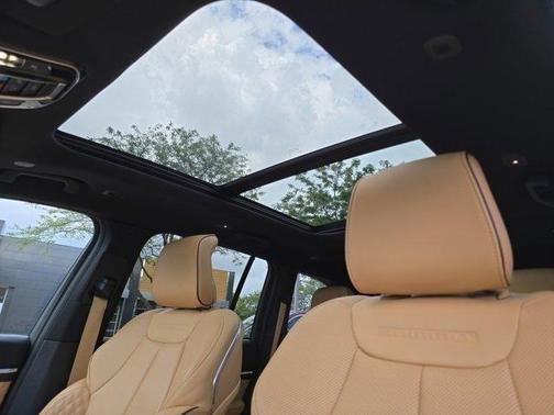 2023 Jeep Grand Cherokee Summit
