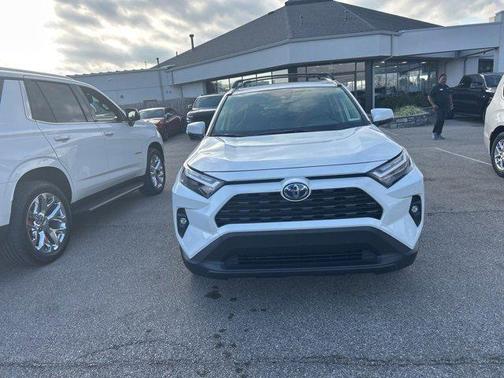 2024 Toyota RAV4 Hybrid XLE Premium