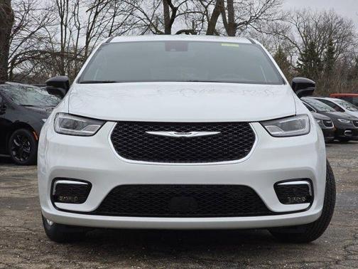 2026 Chrysler Pacifica L