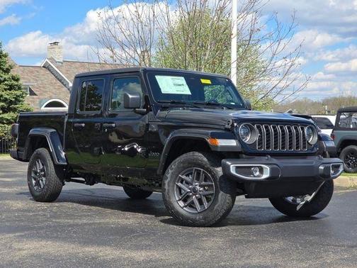Black Clearcoat 2026 Jeep Gladiator Sport S