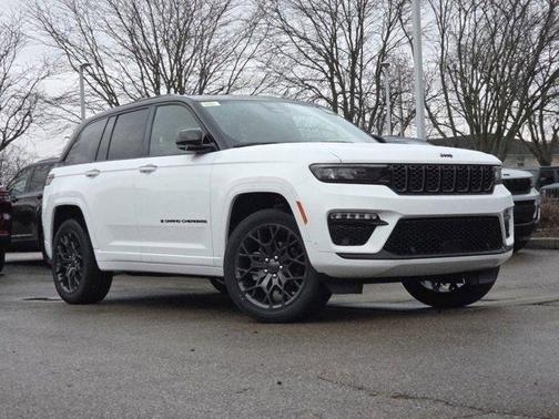 2025 Jeep Grand Cherokee Summit
