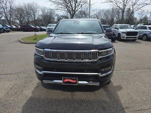 2022 Jeep Grand Wagoneer Series II