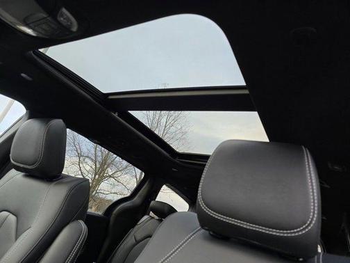 2025 Chrysler Pacifica L