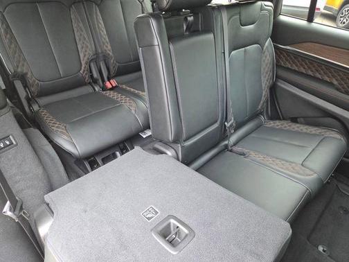 Bright White Clearcoat 2025 Jeep Grand Cherokee L Summit