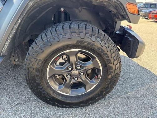 Sting-Gray Clearcoat 2023 Jeep Gladiator Rubicon