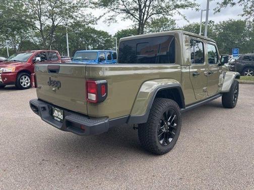 2025 Jeep Gladiator Nighthawk