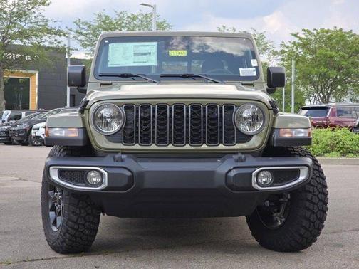 2025 Jeep Gladiator High Tide