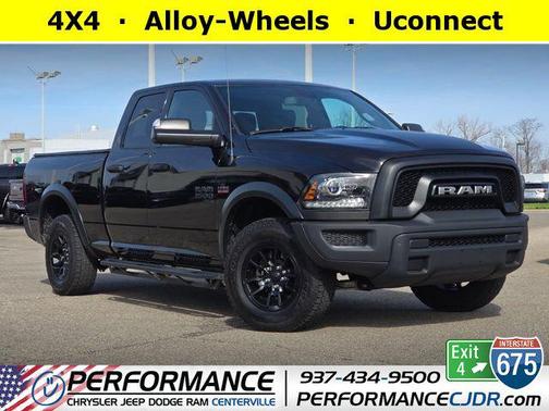 Diamond Black Crystal Pearlcoat 2024 RAM 1500 Classic Warlock