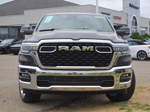 Granite Crystal Metallic Clearcoat 2026 RAM 1500 Big Horn/Lone Star
