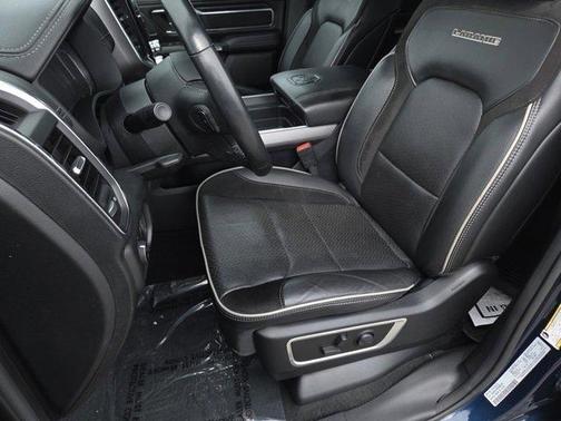 Patriot Blue Pearlcoat 2023 RAM 1500 Laramie