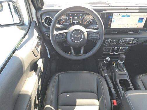 2025 Jeep Gladiator High Tide