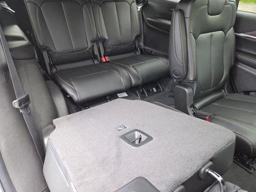 Silver Zynith 2026 Jeep Grand Cherokee L Limited