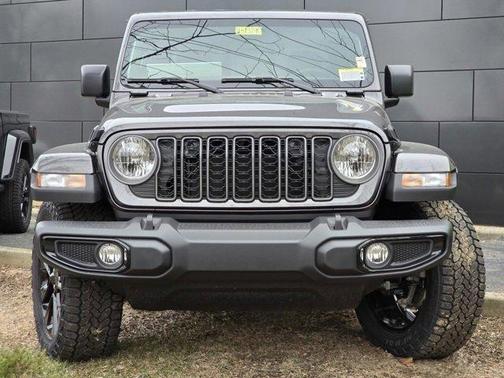 2025 Jeep Gladiator Nighthawk
