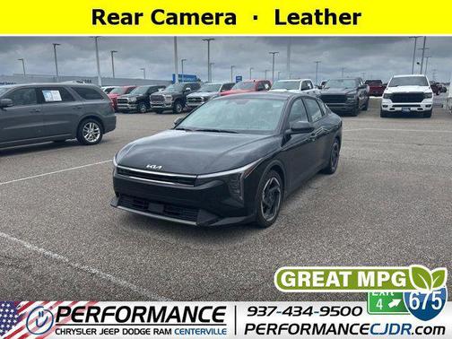 Aurora Black Pearl 2026 Kia K4 EX