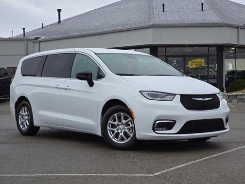 2025 Chrysler Pacifica L