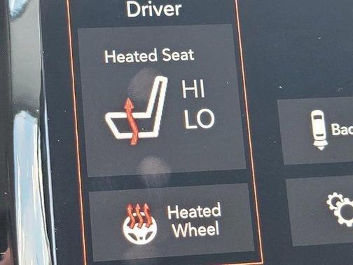 Photo 3 of 27 of 2019 Jeep Cherokee Limited