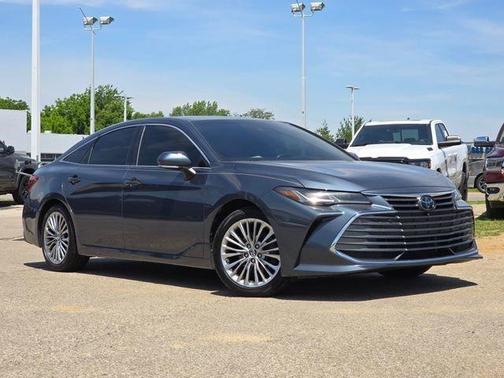 Harbor Gray Metallic 2019 Toyota Avalon Limited